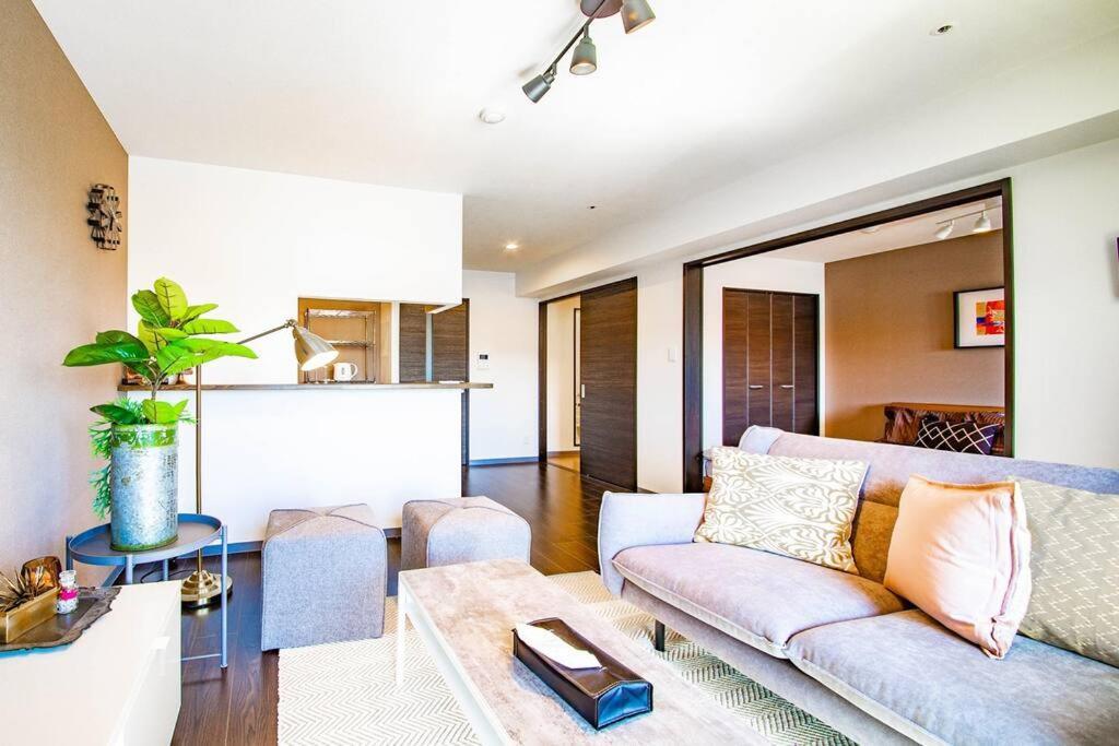 Gift Apartment Отару Екстериор снимка